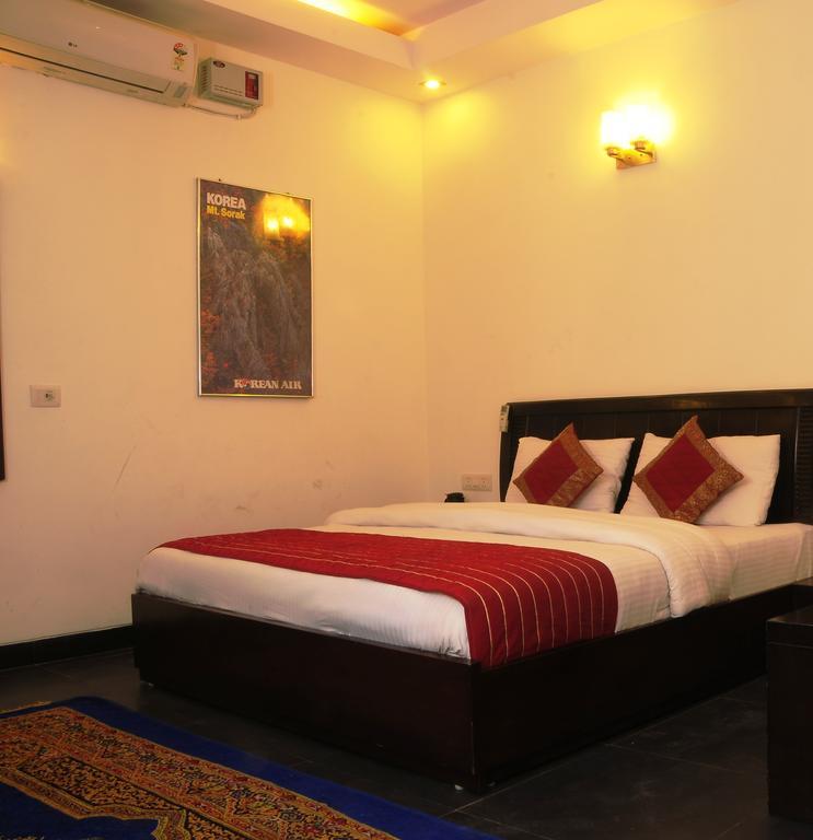 Airport Hotel Daya Capitol Νέο Δελχί Εξωτερικό φωτογραφία