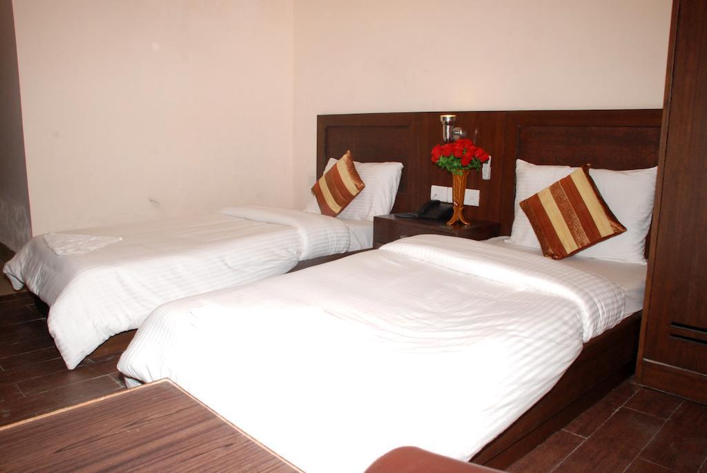 Airport Hotel Daya Capitol Νέο Δελχί Εξωτερικό φωτογραφία