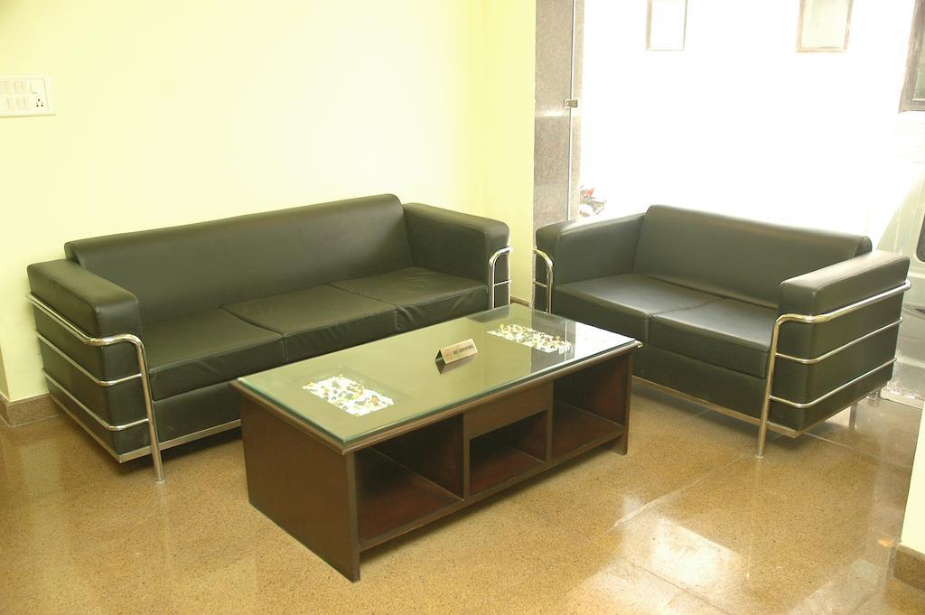 Airport Hotel Daya Capitol Νέο Δελχί Εξωτερικό φωτογραφία