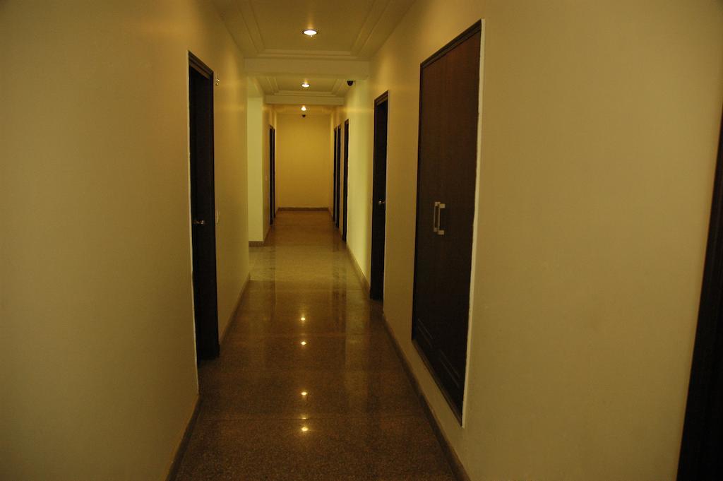 Airport Hotel Daya Capitol Νέο Δελχί Εξωτερικό φωτογραφία