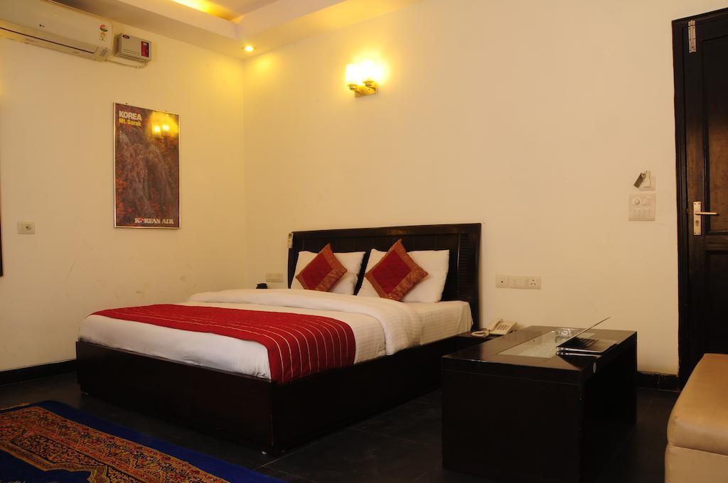 Airport Hotel Daya Capitol Νέο Δελχί Δωμάτιο φωτογραφία