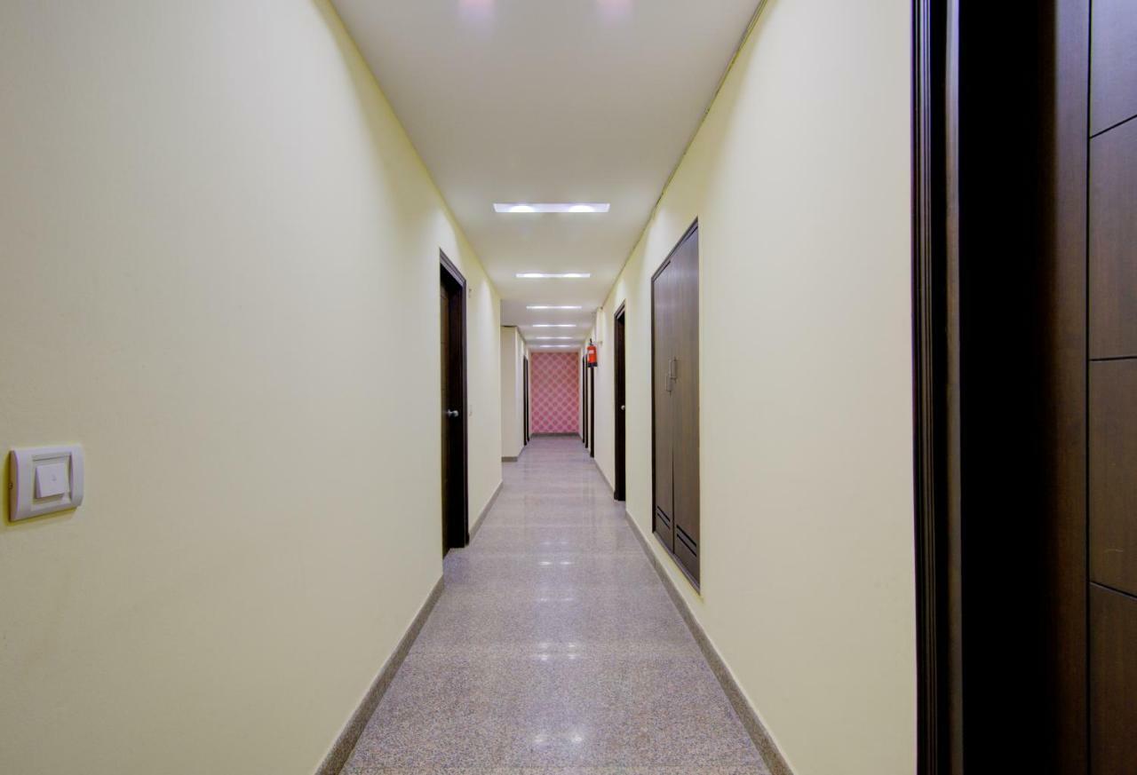Airport Hotel Daya Capitol Νέο Δελχί Εξωτερικό φωτογραφία