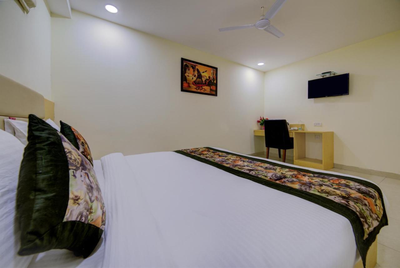Airport Hotel Daya Capitol Νέο Δελχί Εξωτερικό φωτογραφία